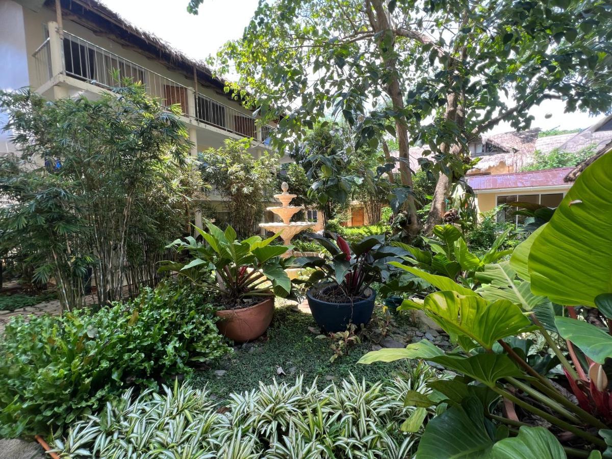 Boracay Amor Apartment Balabag  エクステリア 写真